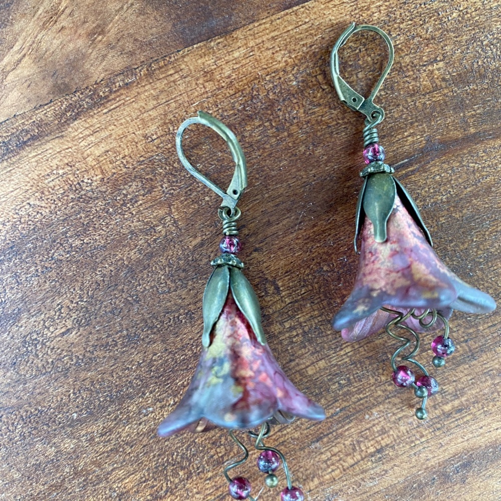 Vintage Lily-Style Earrings - 2 1/2" - Acrylic, Metal, Beads - Timeless Beauty - Picture 6 of 7